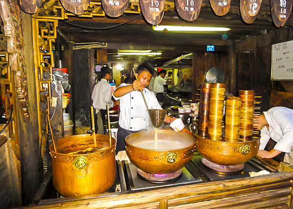 Broad and Narrow Alleys
