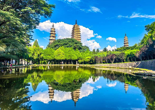 Three Pagodas Temple, Dali