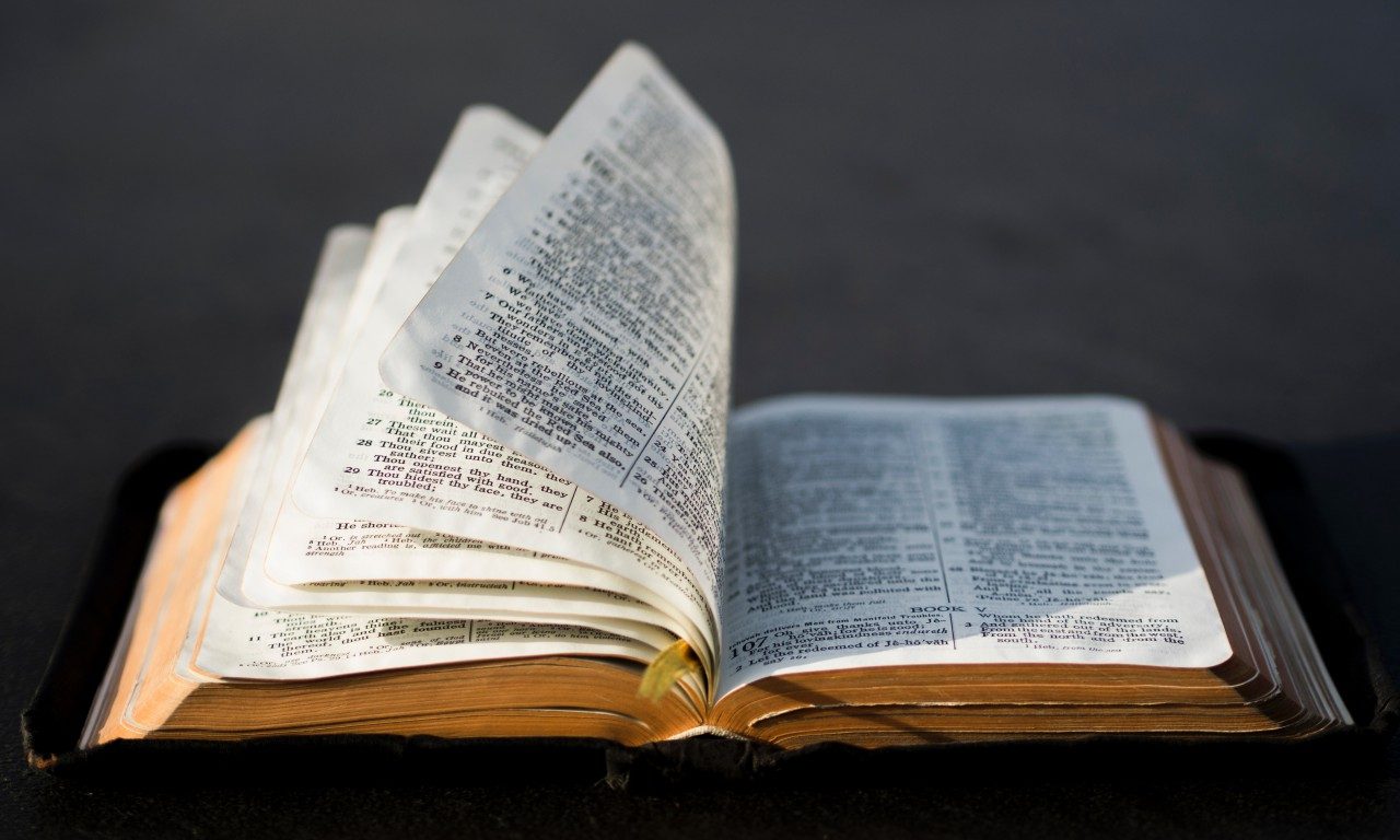 10 Scriptures to Pray for Your Significant Other